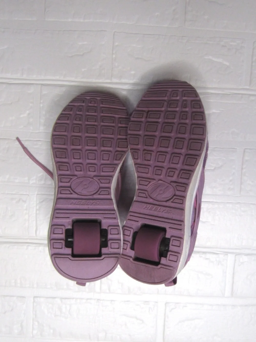 Heelys Force Skate Shoe in Violet  - Size 5 Yth